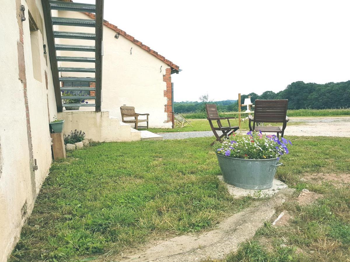 Domaine Du Bois Chaumet Bed & Breakfast Couzon Dış mekan fotoğraf