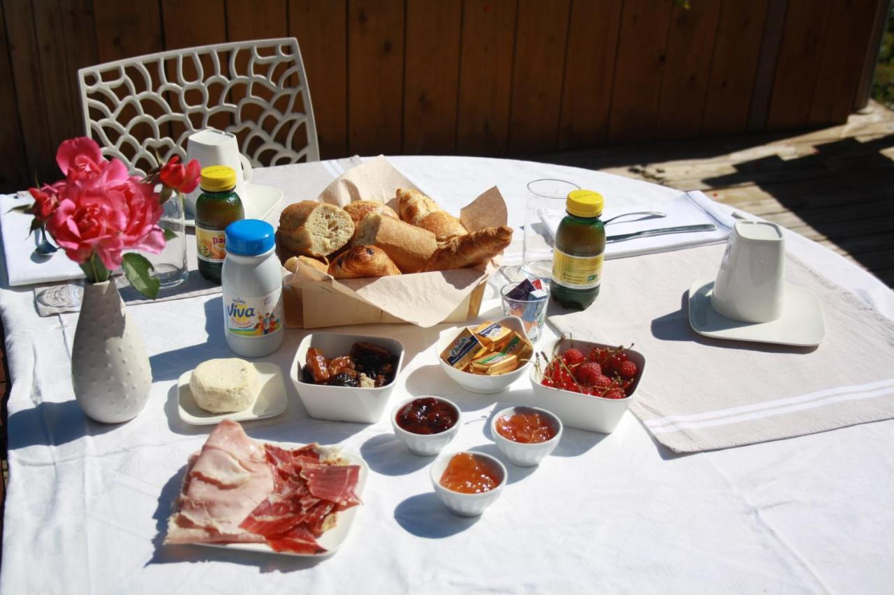 Domaine Du Bois Chaumet Bed & Breakfast Couzon Dış mekan fotoğraf